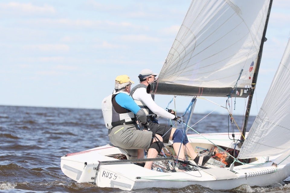 На всех парусах