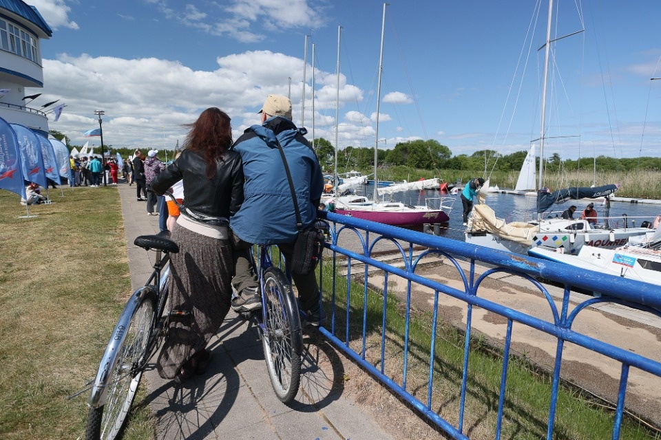 На всех парусах