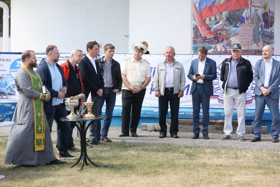 На всех парусах