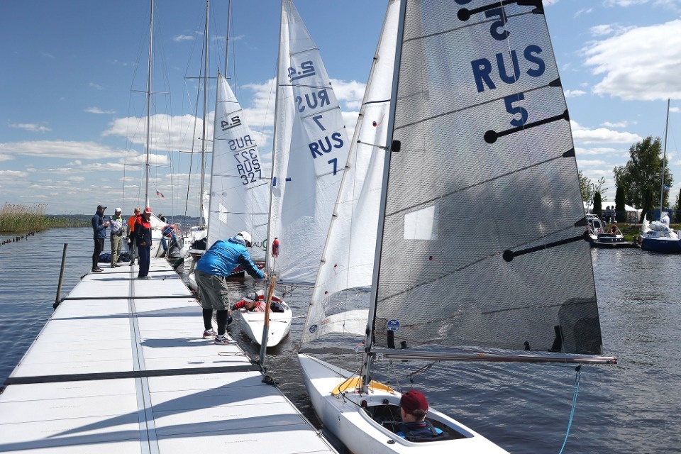 На всех парусах