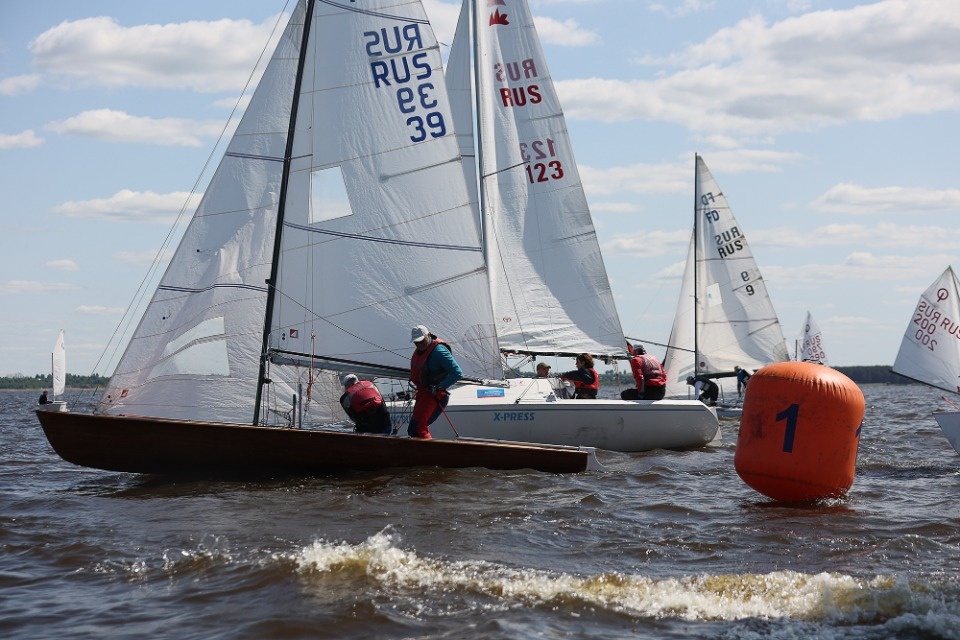 На всех парусах