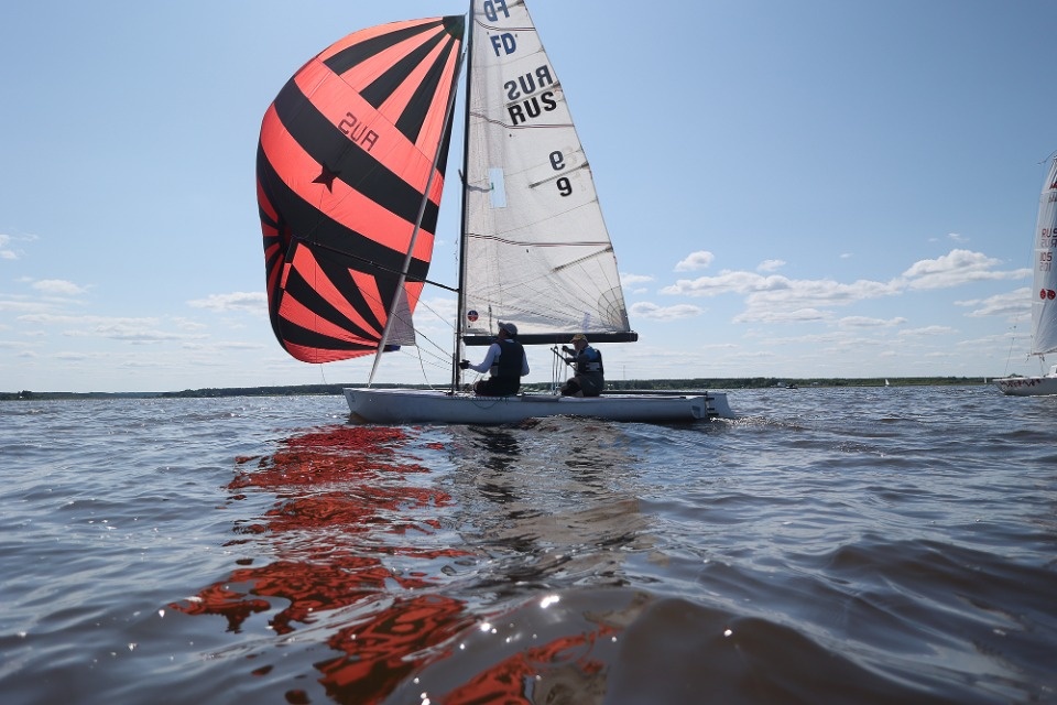 На всех парусах