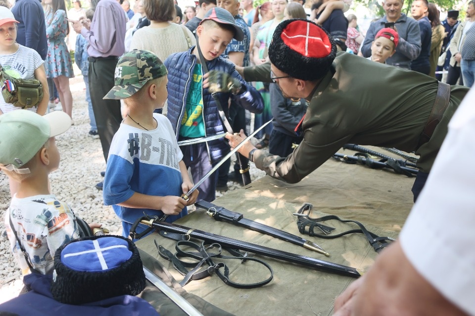 День России по-казачьи День России по-казачьи