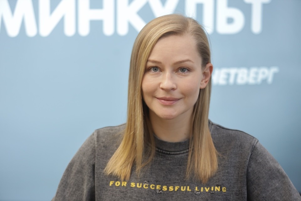 Уроженка Пскова Юлия Пересильд передаст фонду «Галчонок» денежную часть госпремии