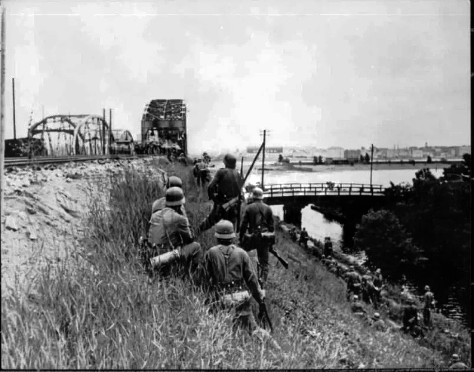 В июне 41-го. Первые дни войны