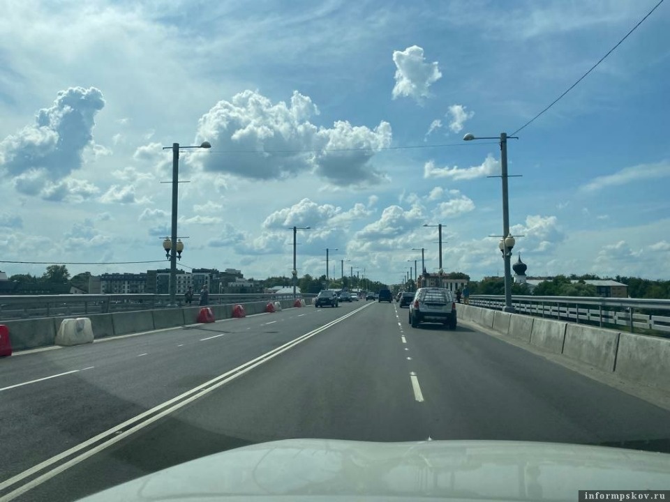 В Пскове полностью открыли движение на Ольгинском мосту В Пскове полностью открыли движение на Ольгинском мосту