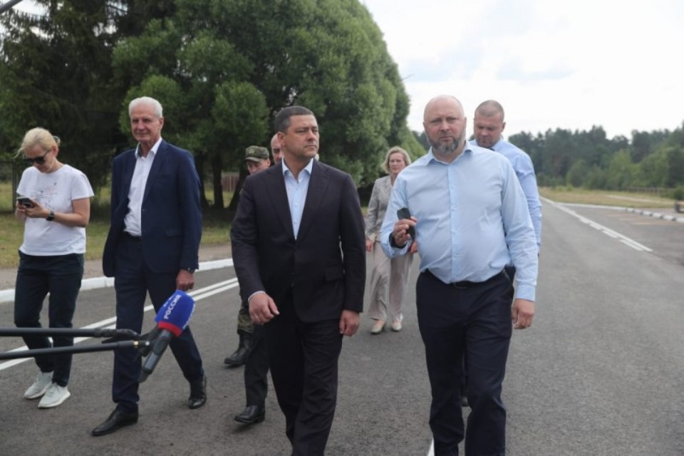 Качество ремонта дороги Владимирского лагеря оценил Михаил Ведерников