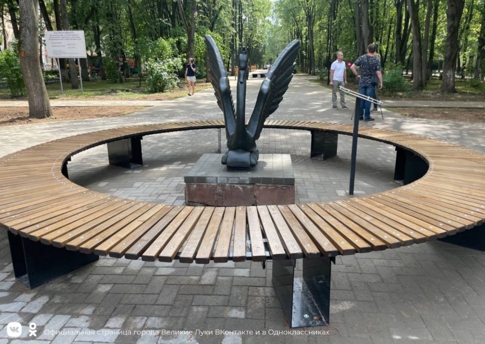 Сквер Пушкина в Великих Луках прошел общественную приемку Сквер Пушкина в Великих Луках прошел общественную приемку