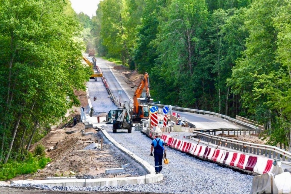 В Псковском районе завершили основной ремонт моста через реку Лочкино В Псковском районе завершили основной ремонт моста через реку Лочкино