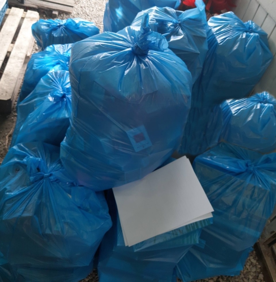 Контрафактный табак на 650 тысяч рублей выявили таможенники в магазине Порхова