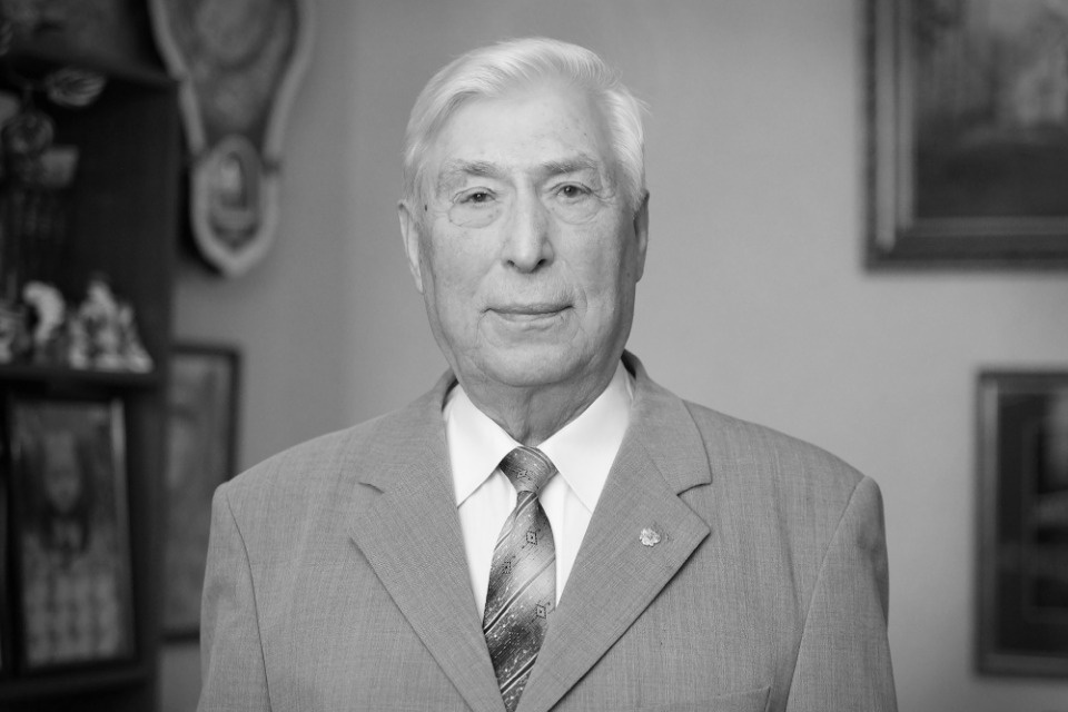 Умер первый председатель Псковского областного Собрания Юрий Шматов