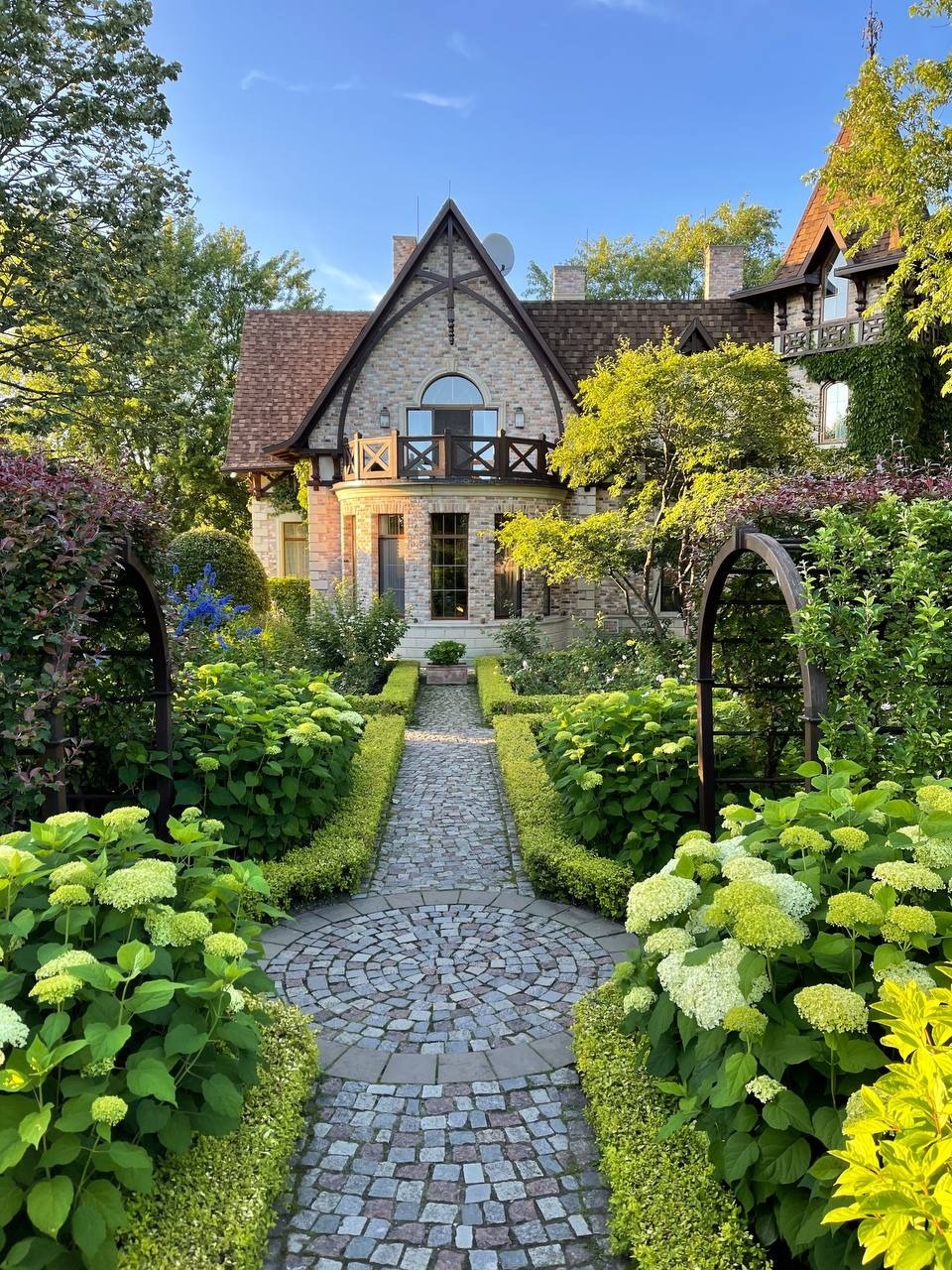 Актриса Ирина Пегова провела отпуск в Пушкинских Горах