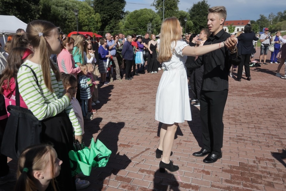 «Чай, кофе, потанцуем!»