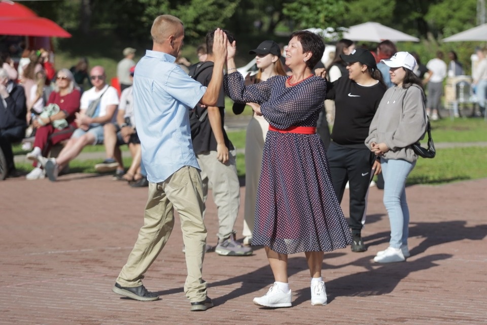 «Чай, кофе, потанцуем!»