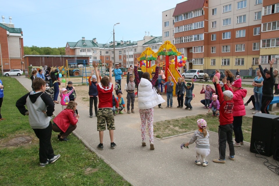 «Не живут от конкурса до конкурса, а работают»