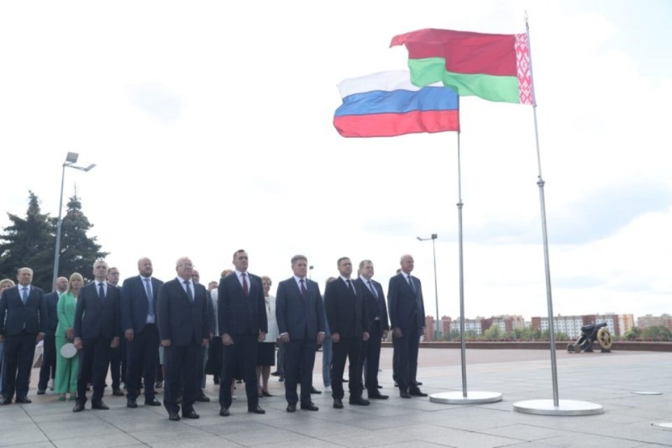 Псковская делегация почтила память освободителей Витебска