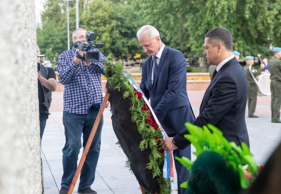 Себя показали