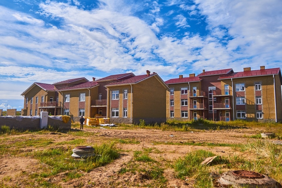 К середине сентября в Псковском районе закончат строительство социального городка 