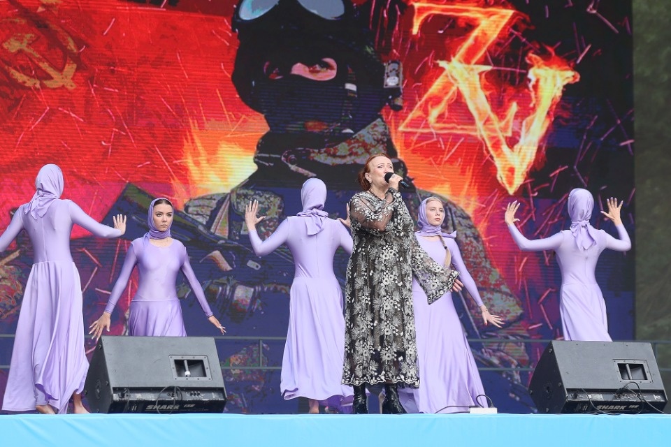 За ВДВ! За ВДВ!