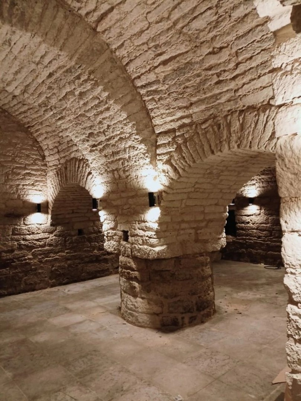 Реставрация Каменных Палат в Пскове находится на завершающем этапе Реставрация Каменных Палат в Пскове находится на завершающем этапе