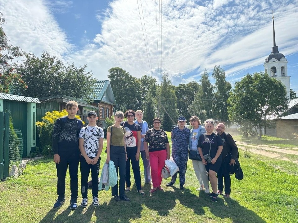 Новые скамейки появились на острове имени Залита Новые скамейки появились на острове имени Залита