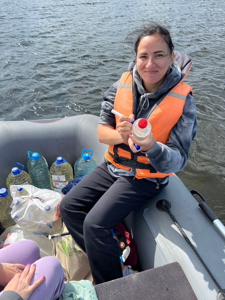 Ученые ПсковГУ проводят эксперимент по экологическому мониторингу реки Великой Ученые ПсковГУ проводят эксперимент по экологическому мониторингу реки Великой