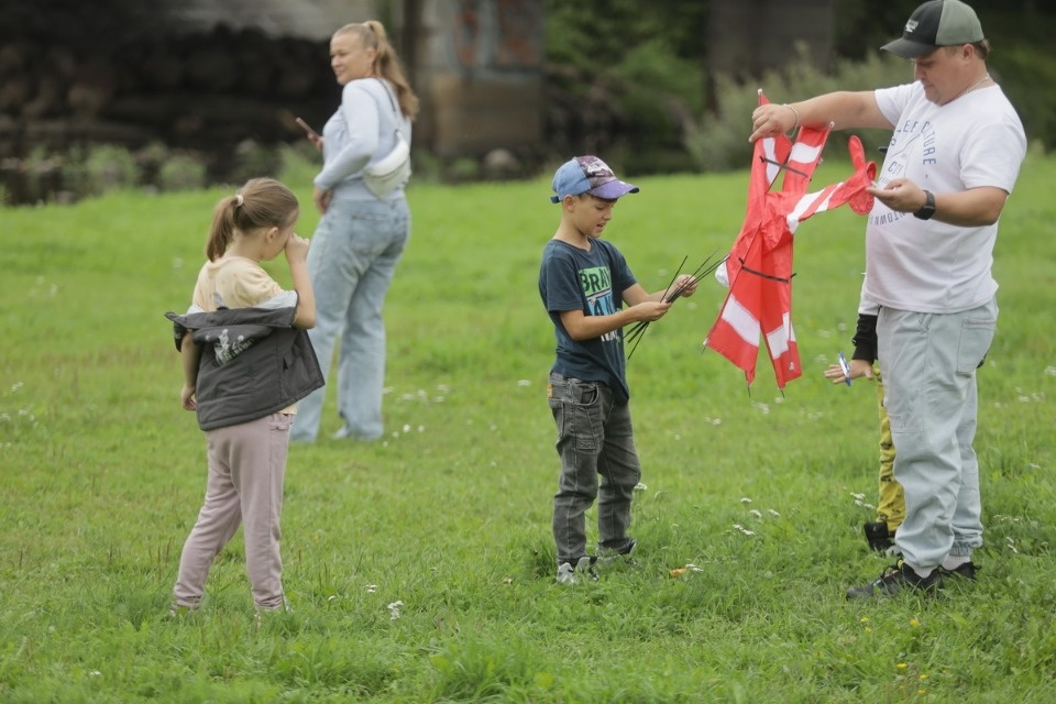 «Высоко в небо» «Высоко в небо»