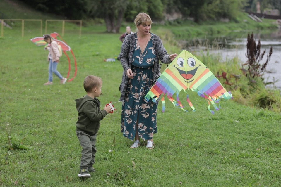 «Высоко в небо» «Высоко в небо»