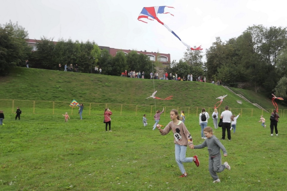 «Высоко в небо» «Высоко в небо»