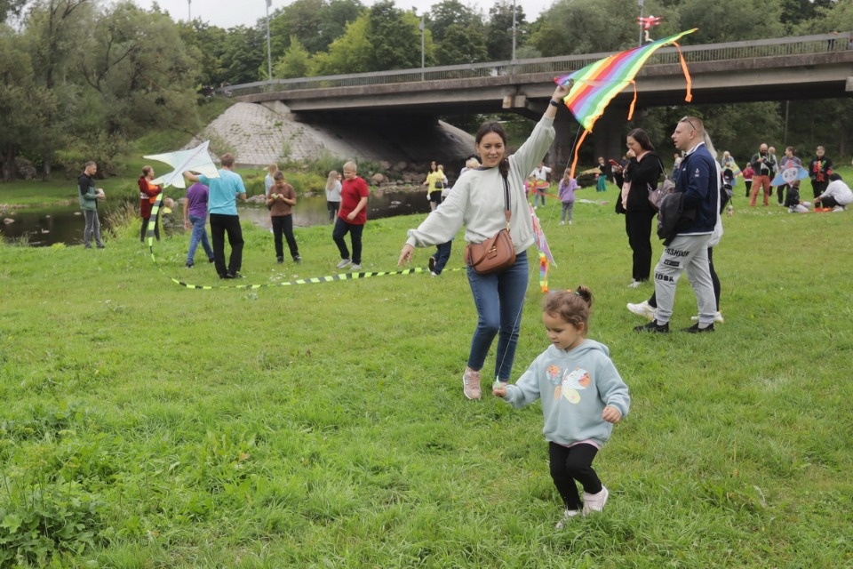 «Высоко в небо» «Высоко в небо»
