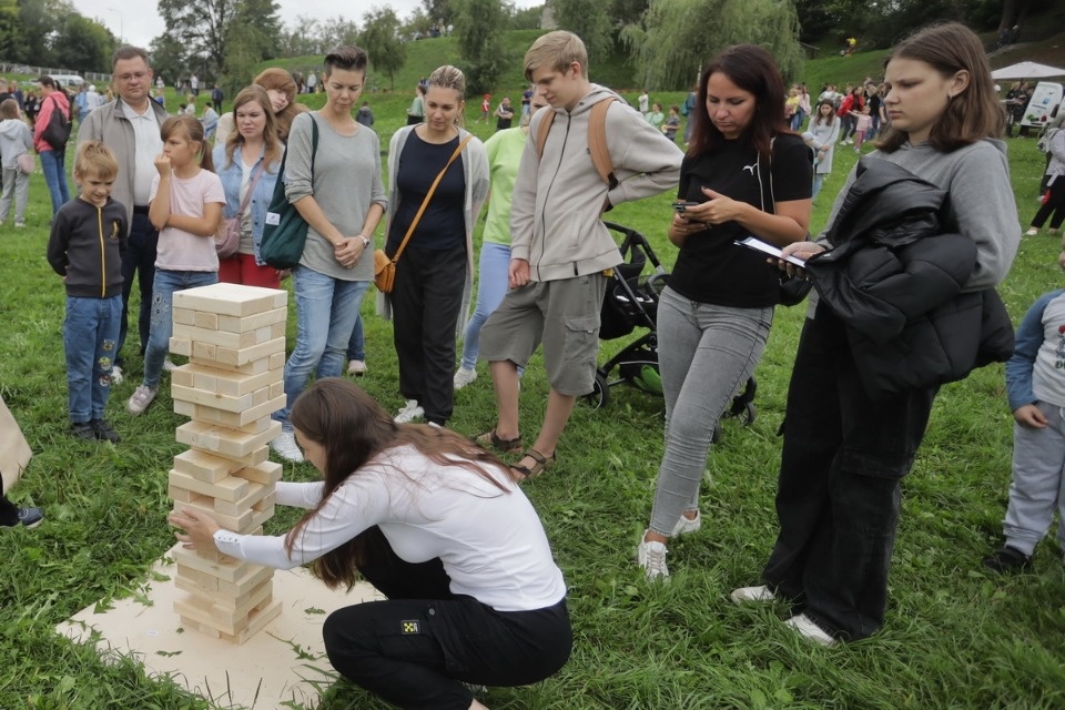 «Высоко в небо» «Высоко в небо»