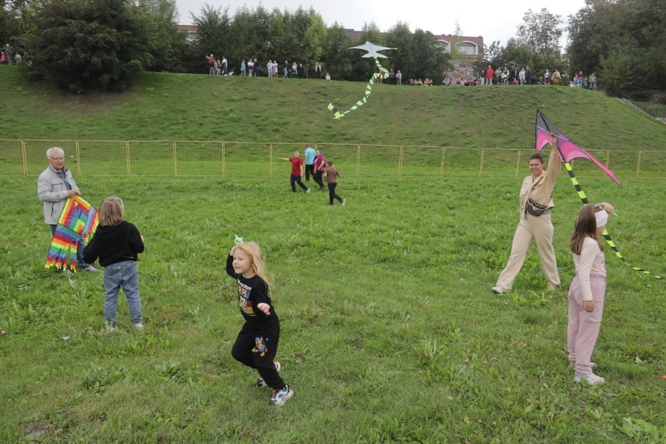 «Высоко в небо» «Высоко в небо»