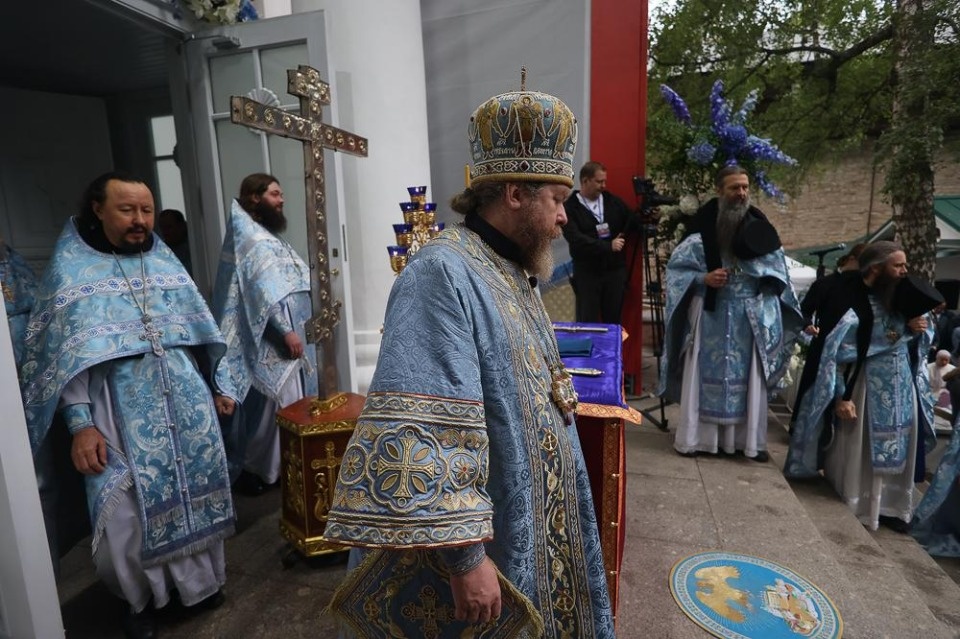 Успение Божьей Матери и 550-летие Псково-Печерского монастыря Успение Божьей Матери и 550-летие Псково-Печерского монастыря