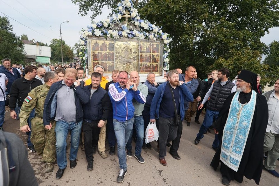 Успение Божьей Матери и 550-летие Псково-Печерского монастыря Успение Божьей Матери и 550-летие Псково-Печерского монастыря