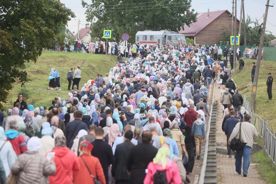 Успение Божьей Матери и 550-летие Псково-Печерского монастыря Успение Божьей Матери и 550-летие Псково-Печерского монастыря
