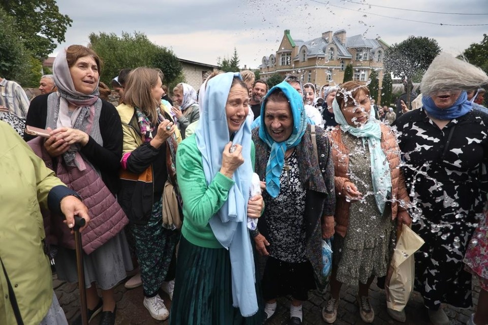 Успение Божьей Матери и 550-летие Псково-Печерского монастыря Успение Божьей Матери и 550-летие Псково-Печерского монастыря