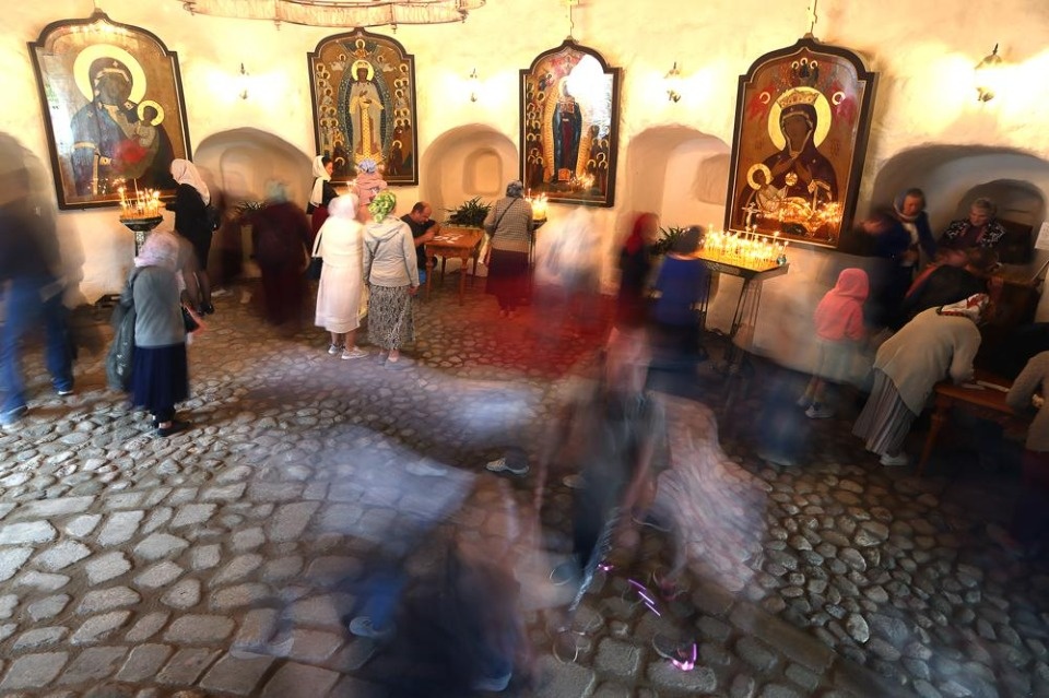 Успение Божьей Матери и 550-летие Псково-Печерского монастыря Успение Божьей Матери и 550-летие Псково-Печерского монастыря