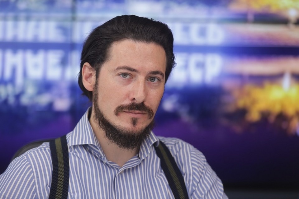 «Свои среди своих»