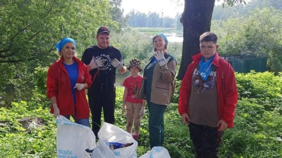 77 км береговой линии водоемов в Псковской области очистили от мусора за пять месяцев