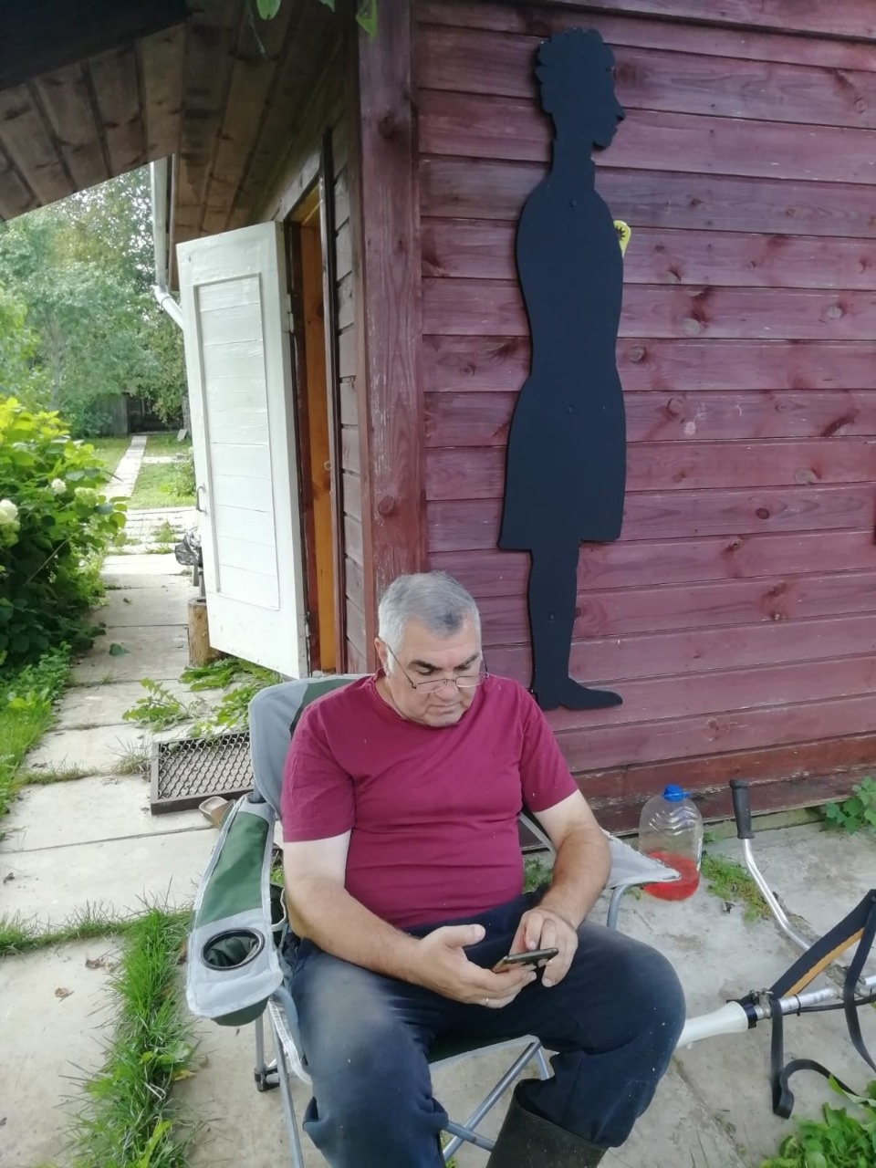 Армен Мнацаканян проголосовал на выборах губернатора Псковской области с помощью ДЭГ