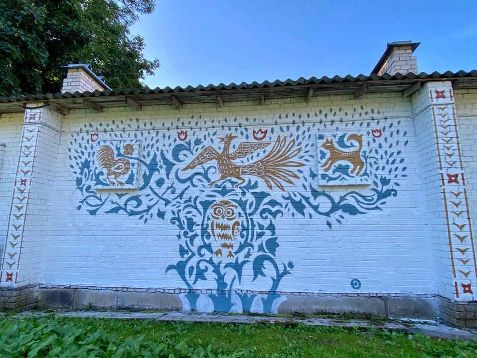 Центр Пскова украсили еще два новых граффити Центр Пскова украсили еще два новых граффити