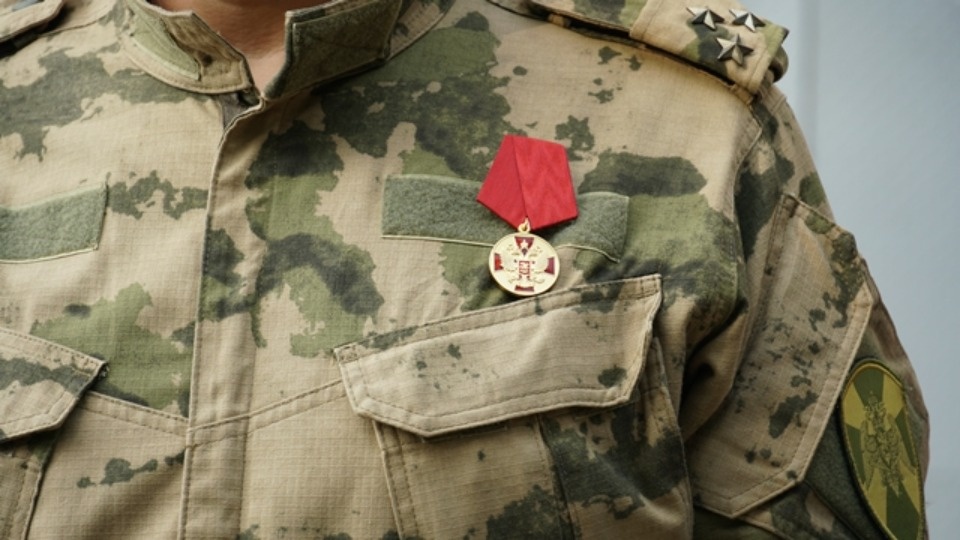 В Пскове наградили участвовавших в СВО росгвардейцев