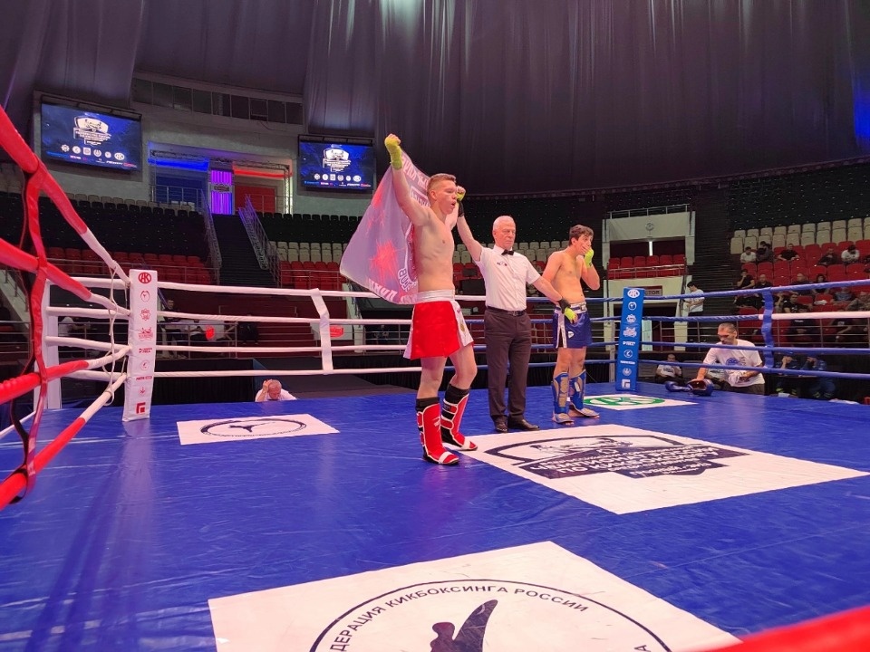 Великолукский спортсмен победил на первенстве России по кикбоксингу