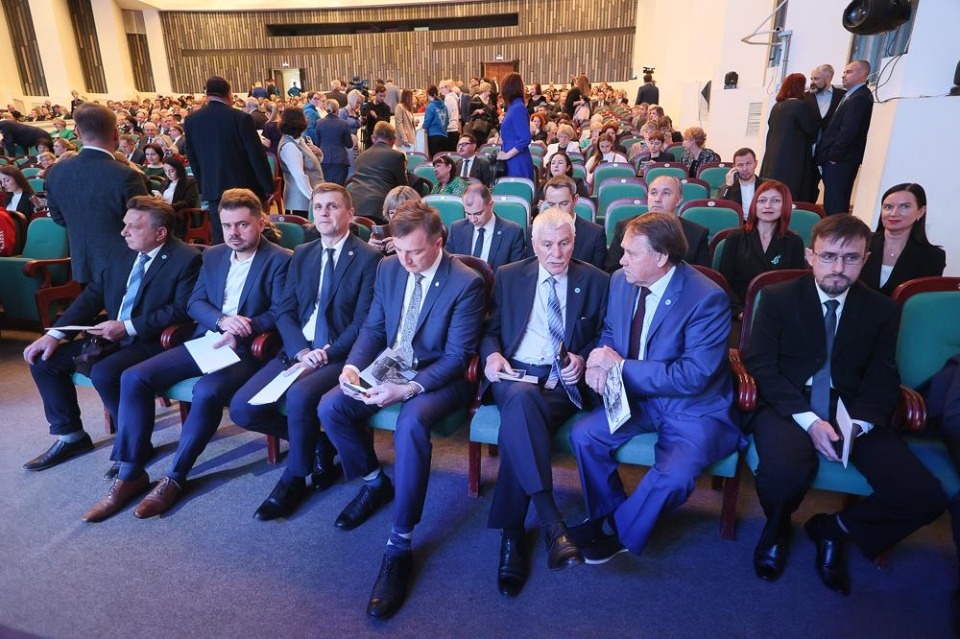 «Работаем!»