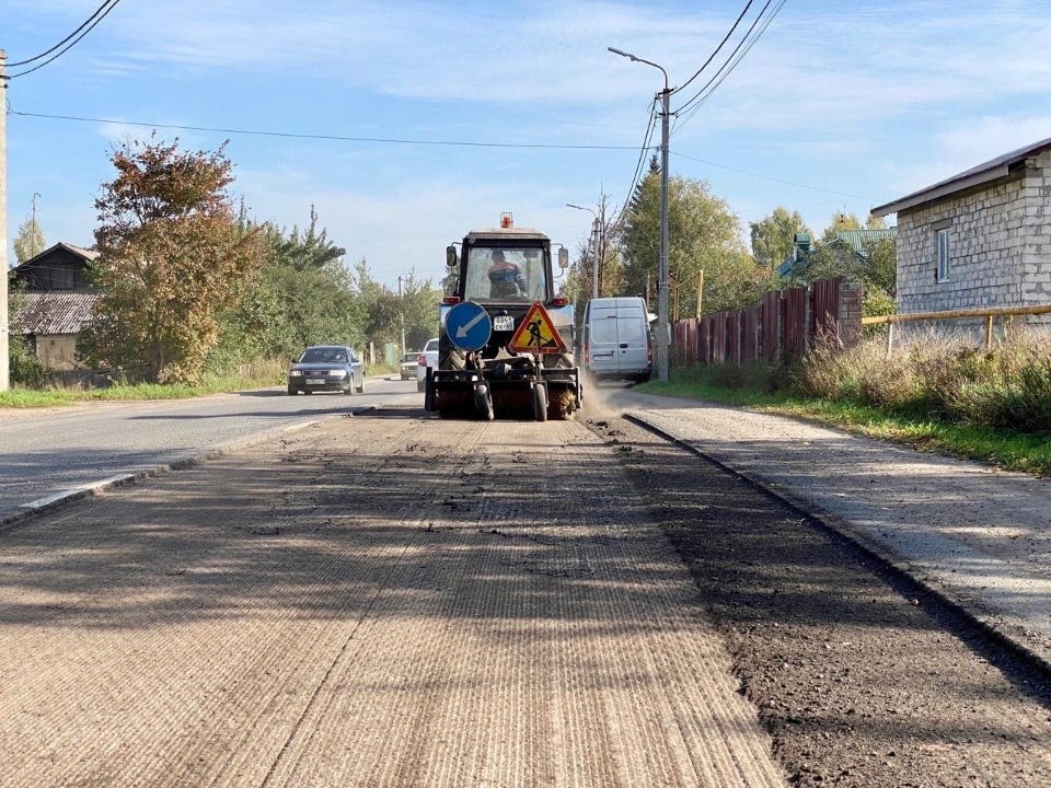 Начался ремонт улицы Льва Толстого в Пскове 
