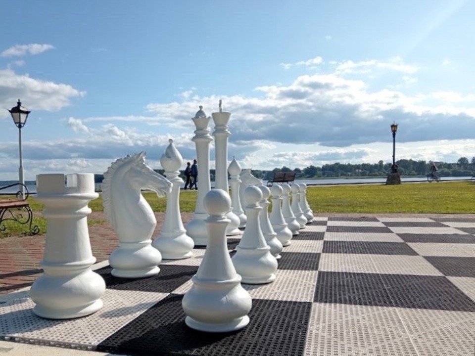 На улице Воеводы Шуйского в Пскове обустраивают смотровую площадку На улице Воеводы Шуйского в Пскове обустраивают смотровую площадку