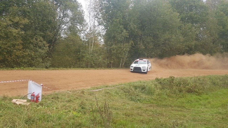 Экипаж из Санкт-Петербурга стал победителем ралли «Пушкинские Горы – 2023»