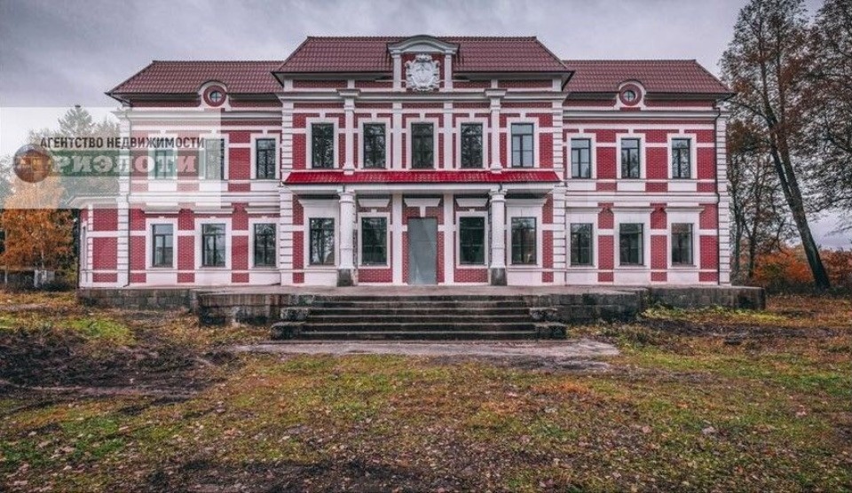 В Псковской области выставили на продажу старинную усадьбу В Псковской области выставили на продажу старинную усадьбу
