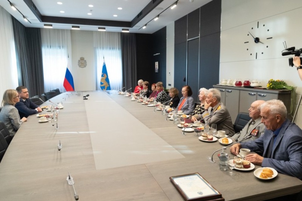 Особую роль пожилых людей в развитии Псковской области отметил Михаил Ведерников