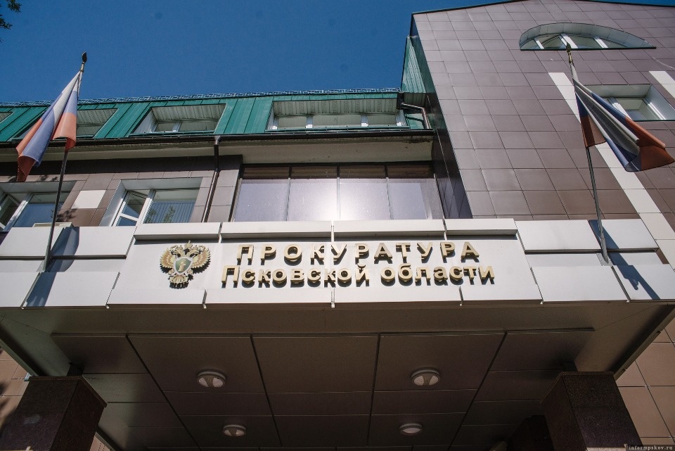 Неизвестный выстрелил в ногу печерянину, пытаясь вернуть долг